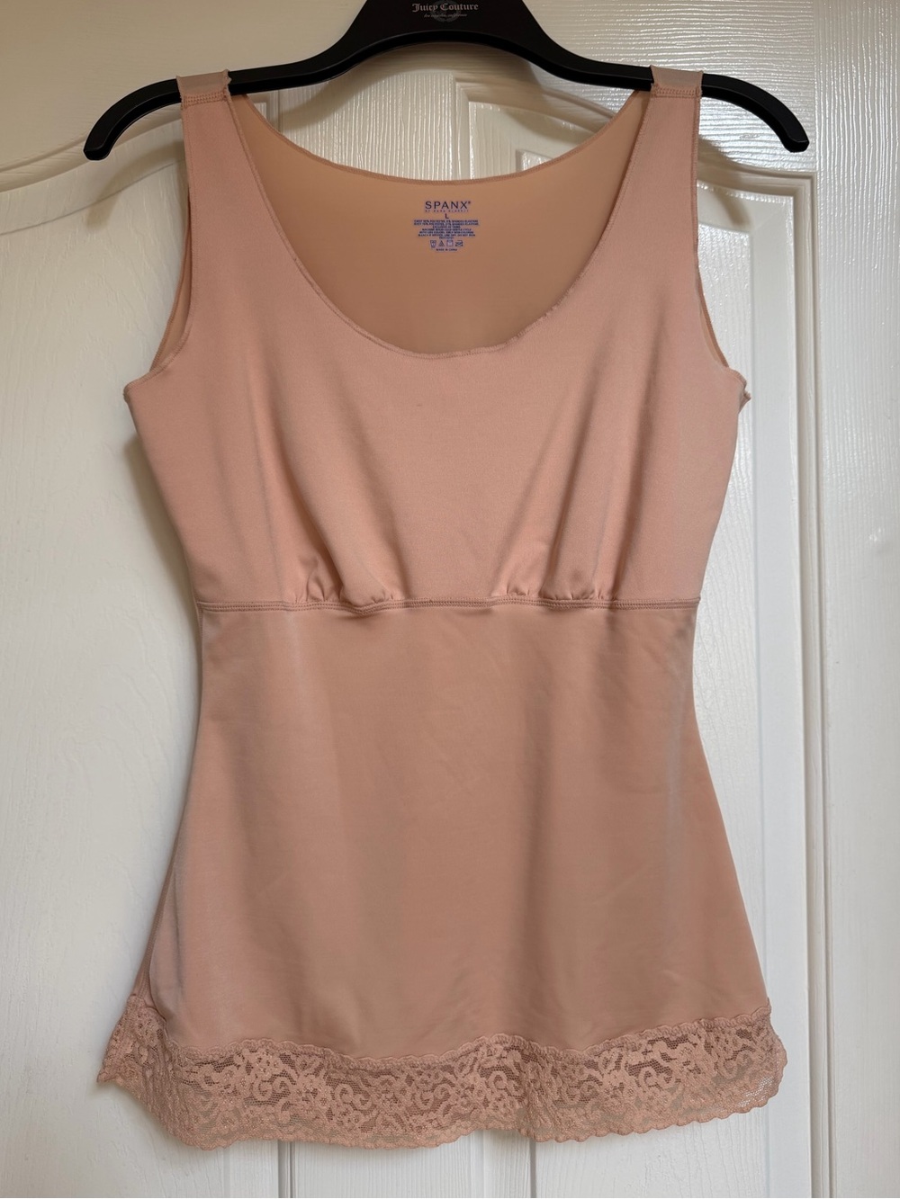 SPANX Shapewear Tank Top L Nude Lace Hem Slimming Camisole Body Shaper